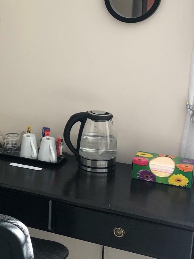 Bedfordview 8 On Acacia Guesthouse المظهر الخارجي الصورة